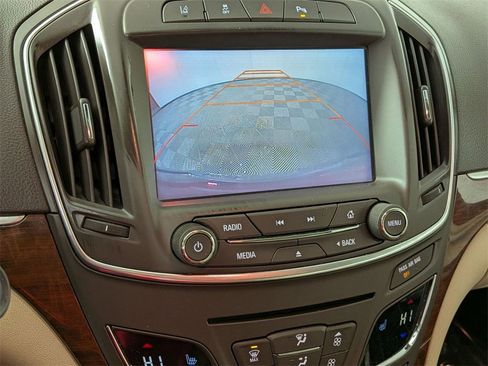 Used 2017 Buick Regal Premium w/ Driver Confidence Package #2 image 35