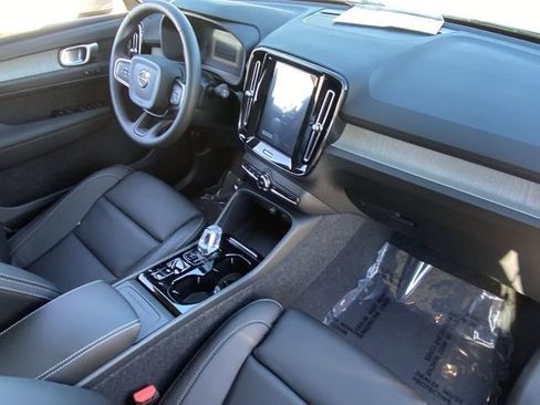 New 2025 Volvo XC40 B5 Plus w/ Protection Package Premier image 13