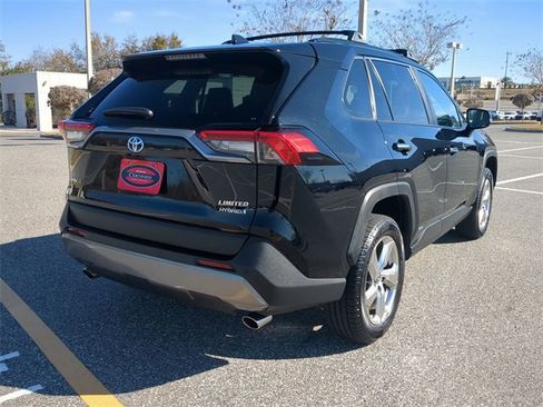 Certified 2020 Toyota RAV4 Limited image 4