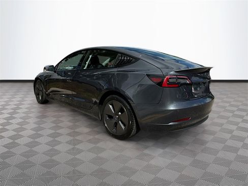 Used 2021 Tesla Model 3 Standard Range Plus image 8