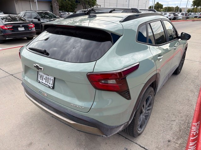 Used 2024 Chevrolet Trax ACTIV w/ Sunroof Package FWD image 5