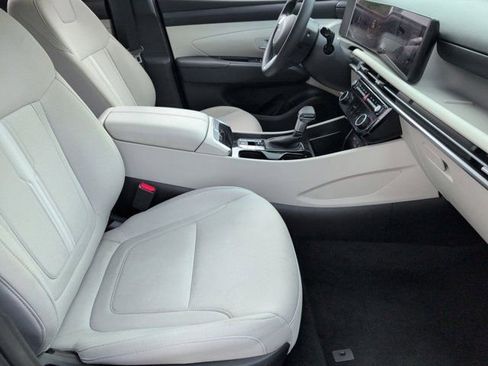 Used 2025 Hyundai Tucson SEL FWD image 30
