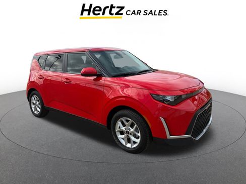 Used 2025 Kia Soul LX w/ LX Technology Package image 1