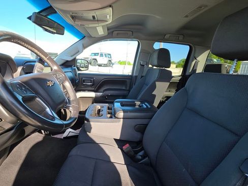 Used 2019 Chevrolet Silverado 1500 LT w/ All Star Edition AWD/4WD image 11