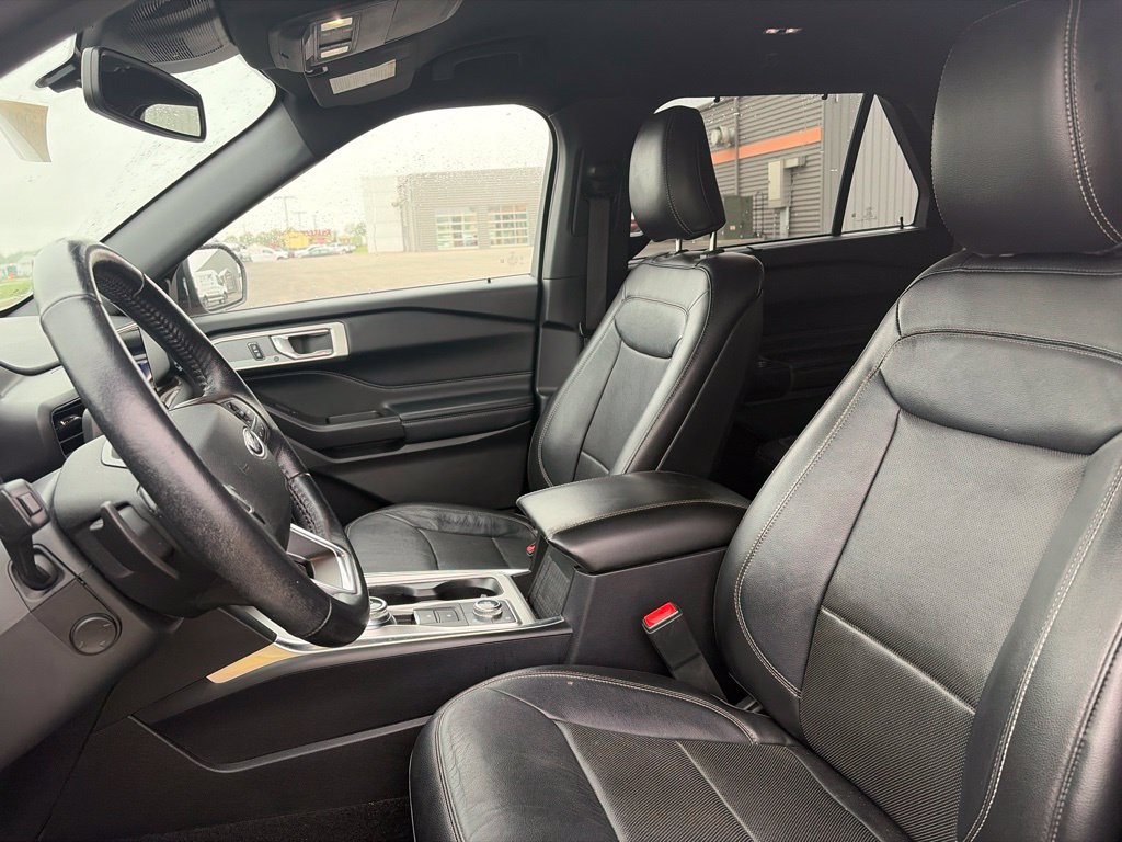 Used 2020 Ford Explorer Limited AWD/4WD image 5