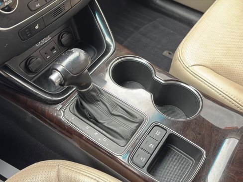 Used 2014 Kia Sorento EX image 22