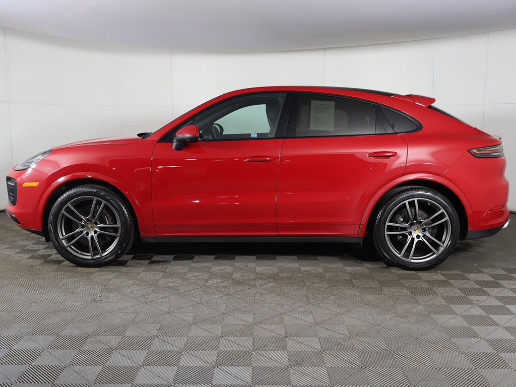 Used 2023 Porsche Cayenne Coupe w/ Towing Package w/o Tow Ball AWD/4WD image 18