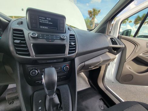 Used 2019 Ford Transit Connect XL image 29