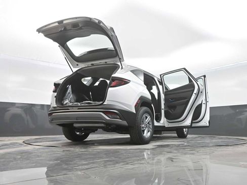 New 2026 Hyundai Tucson SE image 34