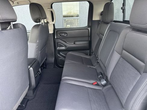 Certified 2023 Nissan Frontier SV w/ Technology Package image 6