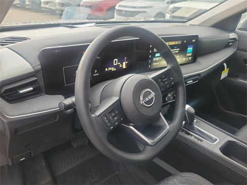 New 2025 Nissan Kicks SV image 6