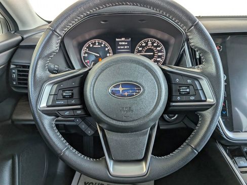 Used 2022 Subaru Outback Premium image 11