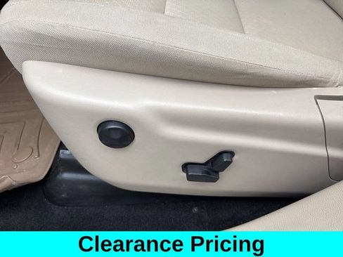 Used 2022 Jeep Grand Cherokee Laredo E w/ Security & Convenience Group AWD/4WD image 12