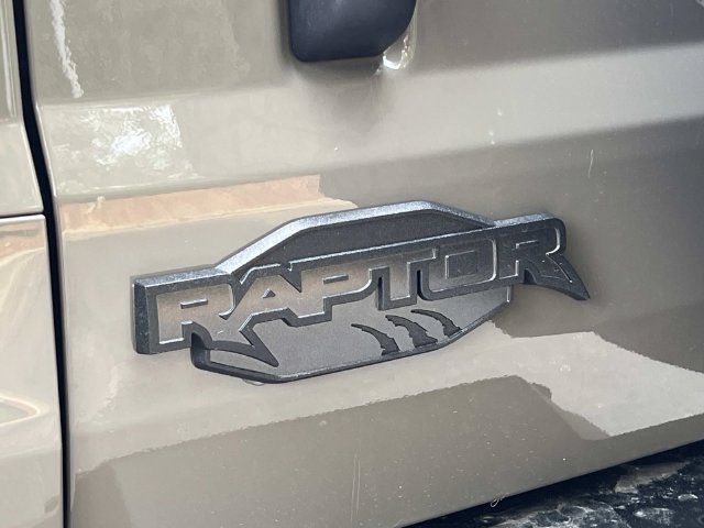 New 2026 Ford Bronco Raptor w/ Interior Carbon Fiber Pack AWD/4WD image 13