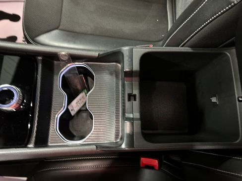 Used 2024 Jeep Grand Cherokee Altitude image 21