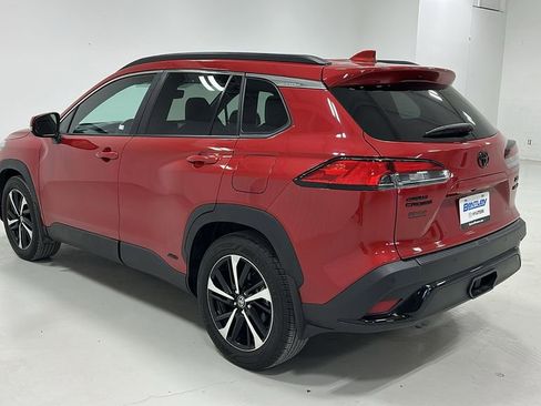 Used 2024 Toyota Corolla Cross XSE image 4