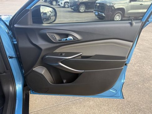 New 2025 Chevrolet Trax ACTIV w/ Sunroof Package image 45