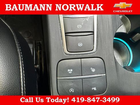 Used 2021 Ford Escape Titanium w/ Titanium Elite Package AWD/4WD image 28