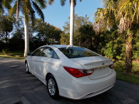 Used 2011 Hyundai Sonata GLS w/ Popular Equipment Pkg 2 image 7