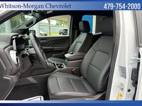 Used 2024 Chevrolet Colorado LT w/ LT Convenience Package III image 9