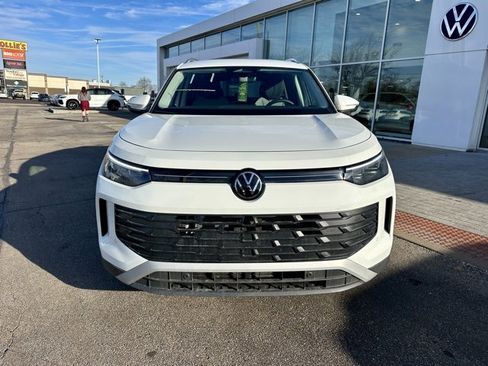 New 2026 Volkswagen Tiguan S image 2