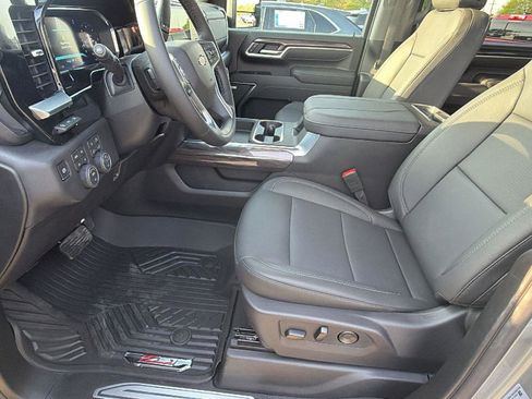 New 2026 Chevrolet Silverado 2500 LTZ w/ LTZ Premium Package AWD/4WD image 13