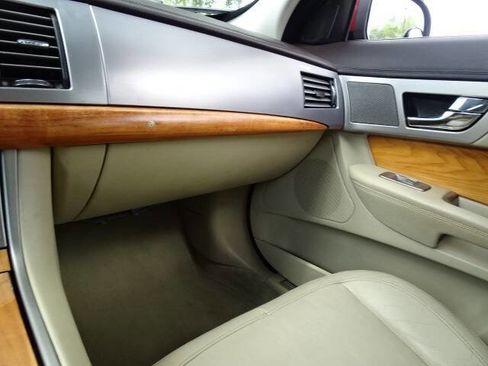 Used 2009 Jaguar XF Luxury image 32