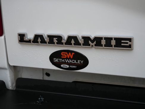 Used 2022 RAM 2500 Laramie AWD/4WD image 12