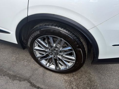 Used 2023 Acura MDX SH-AWD w/ Advance Package image 13