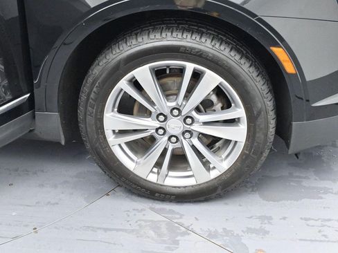Certified 2024 Cadillac XT5 Premium Luxury w/ LPO, Floor Liner Package AWD/4WD image 38