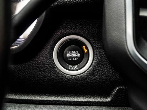 Used 2022 RAM 2500 Big Horn AWD/4WD image 19