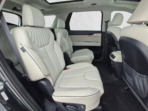 Used 2023 Hyundai Palisade Limited FWD image 24