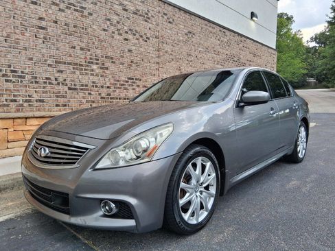 Used 2011 INFINITI G37 x Sedan w/ Premium Pkg AWD/4WD image 1