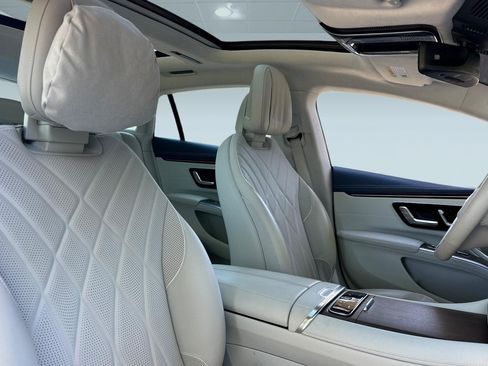 Certified 2022 Mercedes-Benz EQS 580 4MATIC Sedan image 35