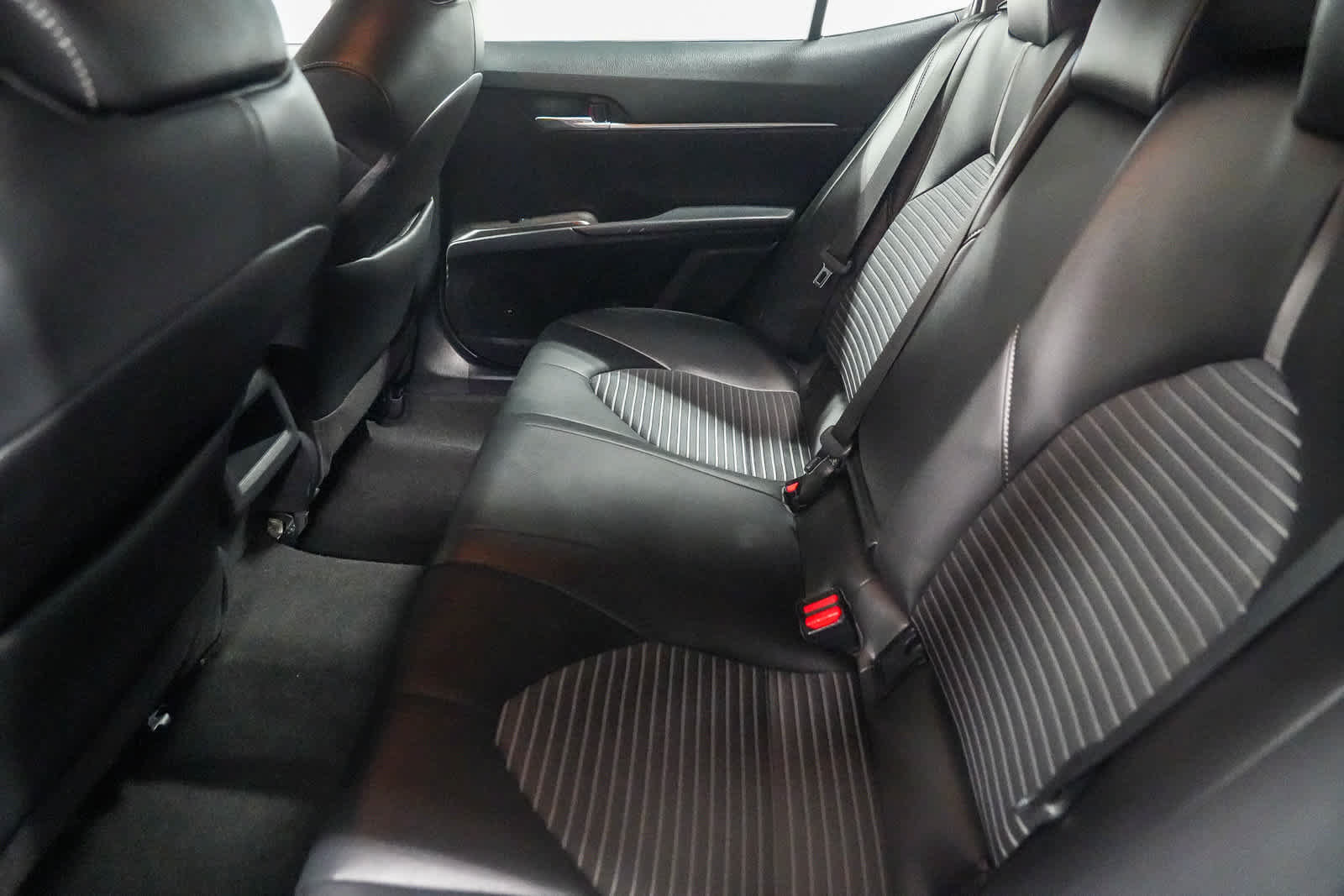 Certified 2024 Toyota Camry SE FWD image 18