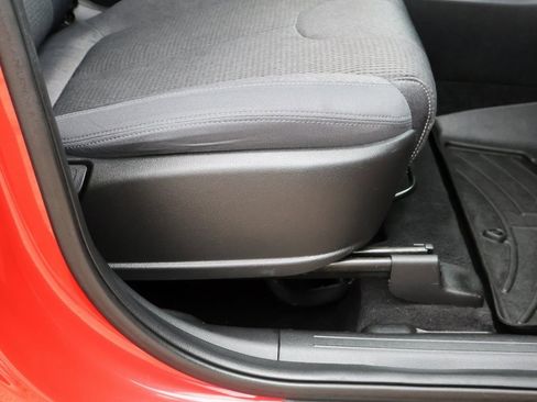 Certified 2022 Hyundai Santa Fe SE image 11