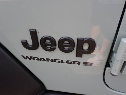 Used 2023 Jeep Wrangler Sport AWD/4WD image 38