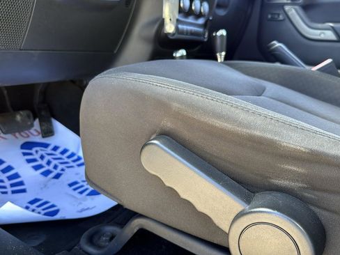 Used 2017 Jeep Wrangler Unlimited Sport w/ Quick Order Package 24S image 11