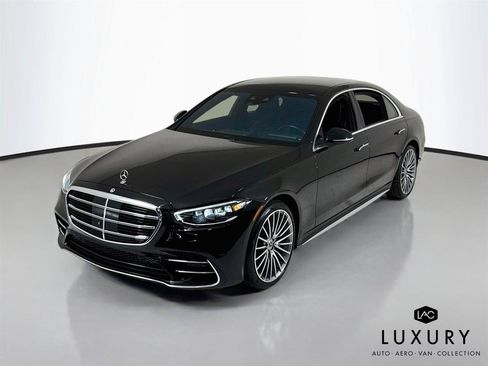 Used 2023 Mercedes-Benz S 500 4MATIC image 4