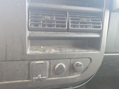 Used 2019 Chevrolet Express 2500 w/ Driver Convenience Package image 18