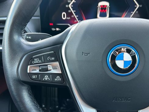 Used 2023 BMW i4 eDrive35 RWD image 19