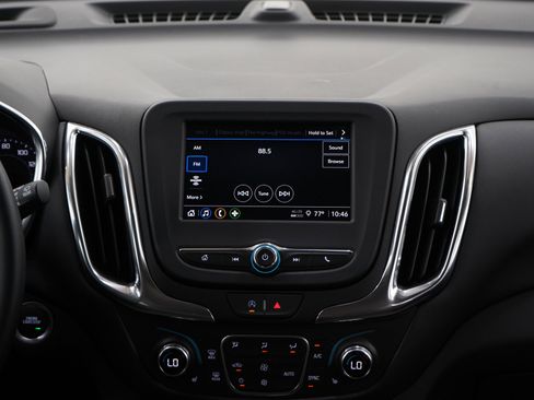Used 2024 Chevrolet Equinox LT FWD image 15