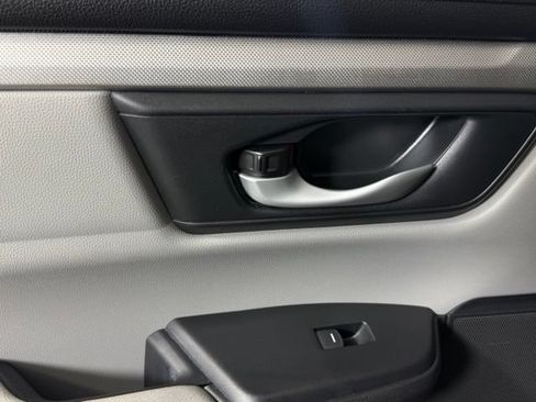 Used 2017 Honda CR-V LX image 21