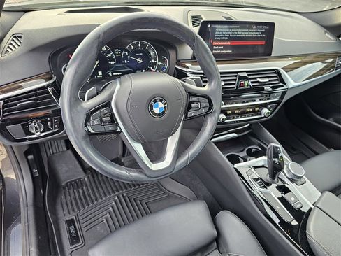 Used 2019 BMW 530i w/ Convenience Package image 15