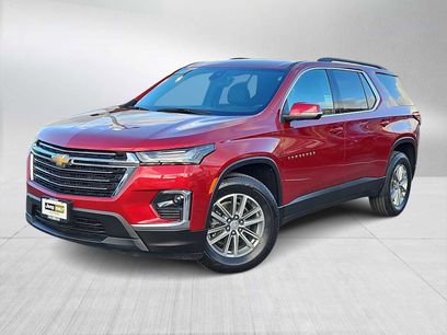 Used 2023 Chevrolet Traverse LT