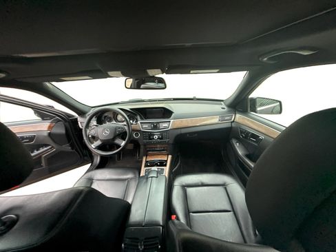 Used 2011 Mercedes-Benz E 350 4MATIC Sedan image 21