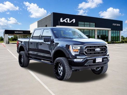 Used 2023 Ford F150 XLT w/ Equipment Group 302A High AWD/4WD image 3