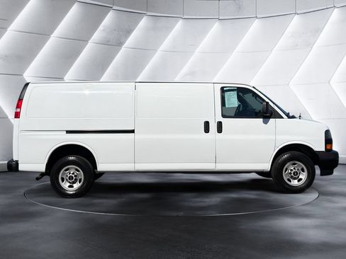 Certified 2023 GMC Savana 2500 Extended w/ Driver Convenience Package RWD image 6