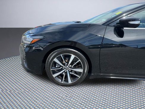 Used 2023 Nissan Maxima SL FWD image 9