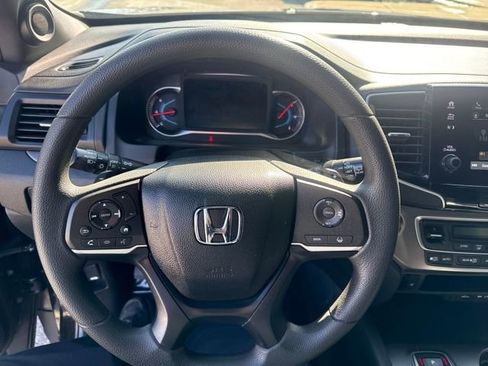 Used 2022 Honda Pilot Sport image 11